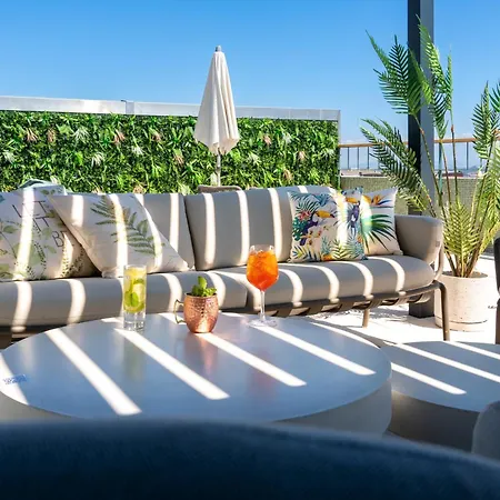 Hotel Acta The Clover 4*