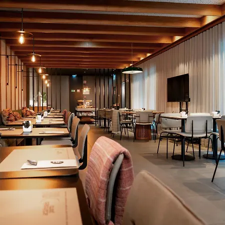 Acta The Clover 4* Oporto